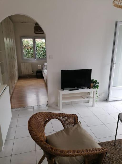 Maison T3 Avec Vue Au Bord De L'Etang إستريس المظهر الخارجي الصورة